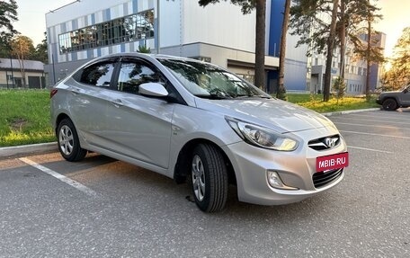 Hyundai Solaris II рестайлинг, 2013 год, 915 000 рублей, 28 фотография