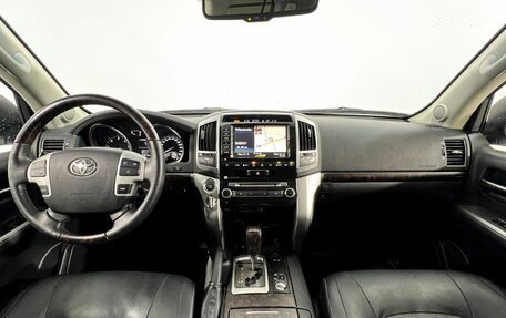 Toyota Land Cruiser 200, 2014 год, 3 950 000 рублей, 11 фотография