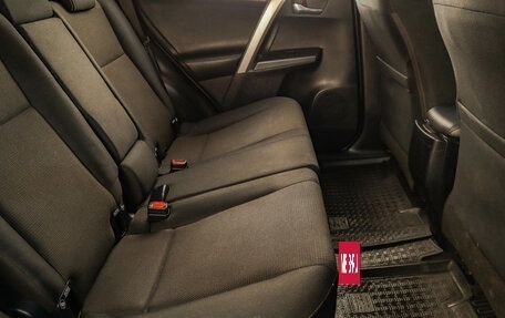 Toyota RAV4, 2018 год, 2 379 000 рублей, 17 фотография