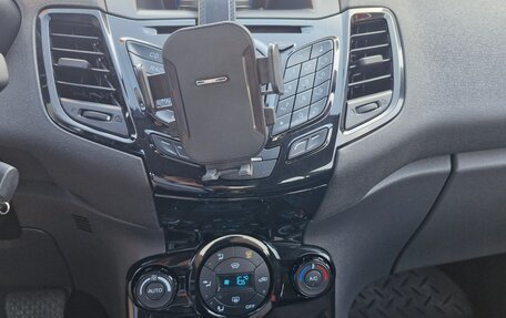 Ford Fiesta, 2015 год, 950 000 рублей, 2 фотография