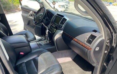 Toyota Land Cruiser 200, 2013 год, 4 450 000 рублей, 10 фотография