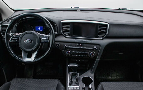 KIA Sportage IV рестайлинг, 2020 год, 2 330 000 рублей, 14 фотография