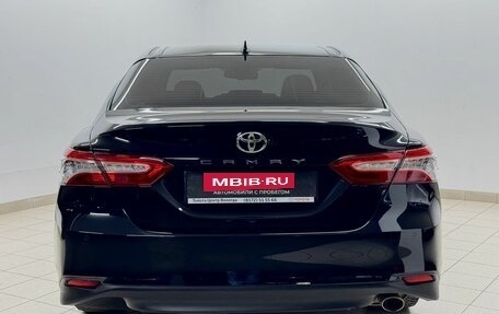 Toyota Camry, 2020 год, 2 920 000 рублей, 4 фотография
