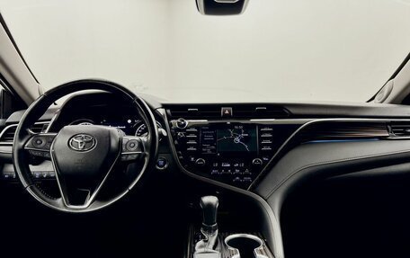 Toyota Camry, 2020 год, 2 920 000 рублей, 16 фотография
