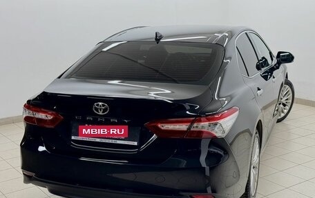 Toyota Camry, 2020 год, 2 920 000 рублей, 8 фотография