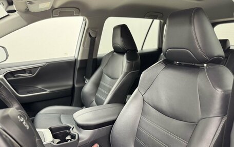 Toyota RAV4, 2021 год, 3 480 000 рублей, 13 фотография