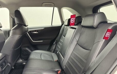 Toyota RAV4, 2021 год, 3 480 000 рублей, 14 фотография