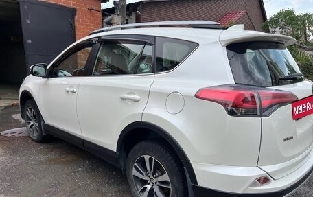 Toyota RAV4, 2017 год, 2 600 000 рублей, 1 фотография