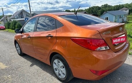 Hyundai Solaris II рестайлинг, 2015 год, 845 000 рублей, 3 фотография