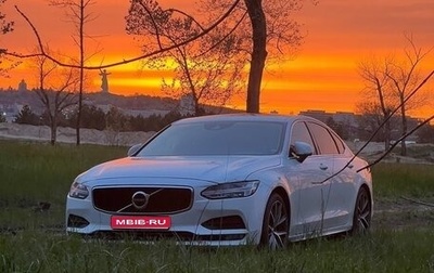 Volvo S90 II рестайлинг, 2020 год, 3 350 000 рублей, 1 фотография