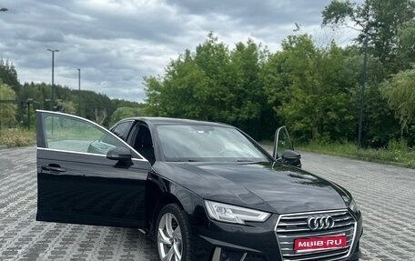 Audi A4, 2018 год, 2 690 000 рублей, 1 фотография