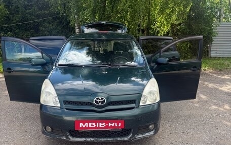 Toyota Corolla Verso I, 2006 год, 610 000 рублей, 11 фотография
