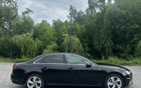 Audi A4, 2018 год, 2 690 000 рублей, 3 фотография