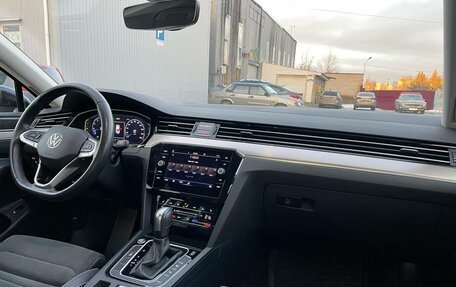 Volkswagen Passat B8 рестайлинг, 2021 год, 2 790 000 рублей, 37 фотография