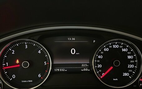 Volkswagen Touareg III, 2015 год, 2 470 000 рублей, 6 фотография