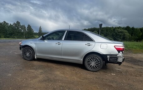 Toyota Camry, 2007 год, 600 000 рублей, 2 фотография