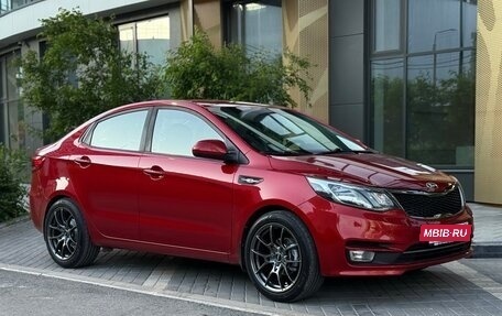 KIA Rio III рестайлинг, 2017 год, 997 000 рублей, 3 фотография