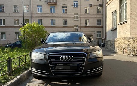 Audi A8, 2011 год, 1 490 000 рублей, 12 фотография