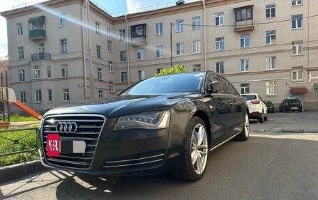 Audi A8, 2011 год, 1 490 000 рублей, 10 фотография