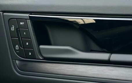Porsche Cayenne III, 2026 год, 18 300 000 рублей, 19 фотография