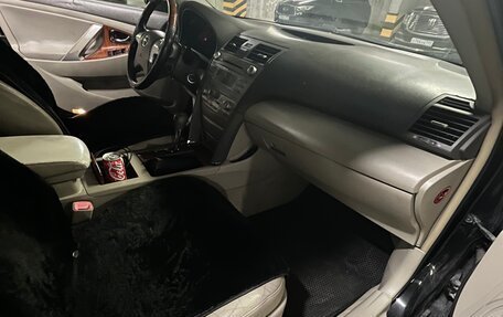 Toyota Camry, 2007 год, 850 000 рублей, 13 фотография