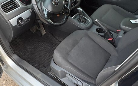Volkswagen Jetta VI, 2018 год, 1 200 000 рублей, 16 фотография