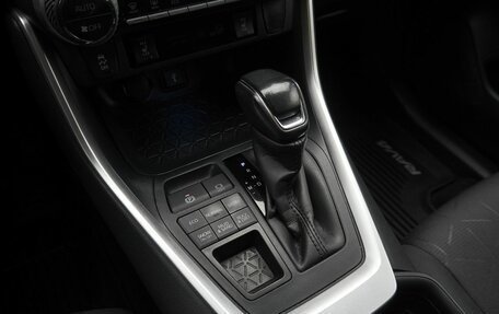 Toyota RAV4, 2021 год, 3 100 000 рублей, 11 фотография