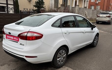 Ford Fiesta, 2015 год, 819 000 рублей, 6 фотография
