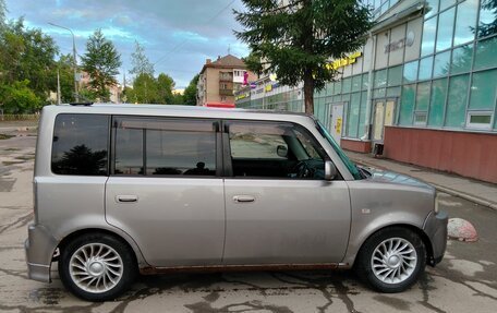 Toyota bB I рестайлинг, 2000 год, 250 000 рублей, 8 фотография