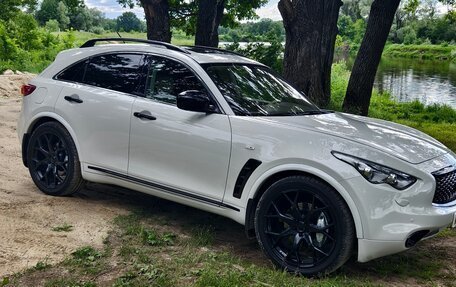 Infiniti FX II, 2012 год, 2 100 000 рублей, 2 фотография