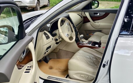 Infiniti FX II, 2012 год, 2 100 000 рублей, 9 фотография