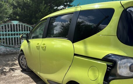 Toyota Sienta II, 2018 год, 1 300 000 рублей, 2 фотография
