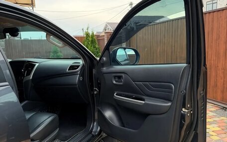 Mitsubishi L200 IV рестайлинг, 2021 год, 3 050 000 рублей, 8 фотография