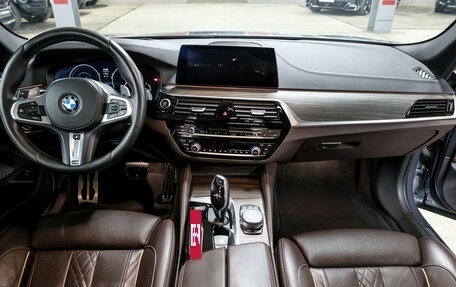 BMW 5 серия, 2018 год, 4 549 000 рублей, 15 фотография