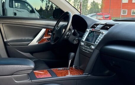 Toyota Camry, 2011 год, 1 700 000 рублей, 19 фотография
