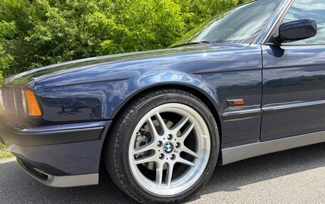 BMW 5 серия, 1992 год, 2 700 000 рублей, 15 фотография