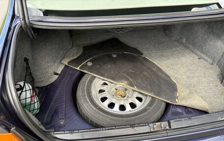 BMW 5 серия, 1992 год, 2 700 000 рублей, 23 фотография