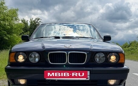 BMW 5 серия, 1992 год, 2 700 000 рублей, 3 фотография