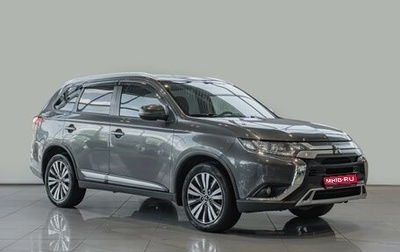 Mitsubishi Outlander III рестайлинг 3, 2019 год, 2 000 000 рублей, 1 фотография