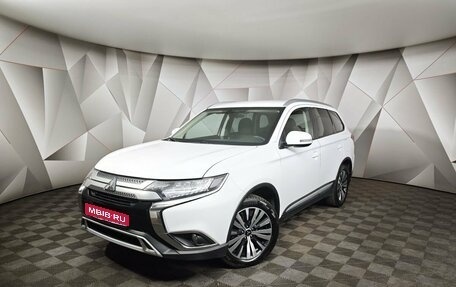 Mitsubishi Outlander III рестайлинг 3, 2021 год, 2 315 000 рублей, 1 фотография