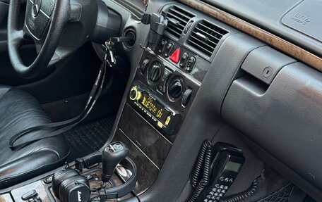 Mercedes-Benz E-Класс, 1998 год, 525 000 рублей, 15 фотография