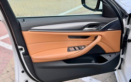 BMW 5 серия, 2022 год, 5 690 000 рублей, 13 фотография