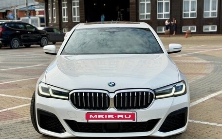 BMW 5 серия, 2022 год, 5 690 000 рублей, 2 фотография