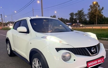Nissan Juke II, 2012 год, 850 000 рублей, 7 фотография