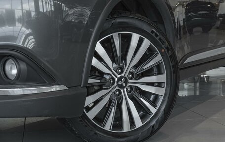 Mitsubishi Outlander III рестайлинг 3, 2019 год, 2 000 000 рублей, 9 фотография