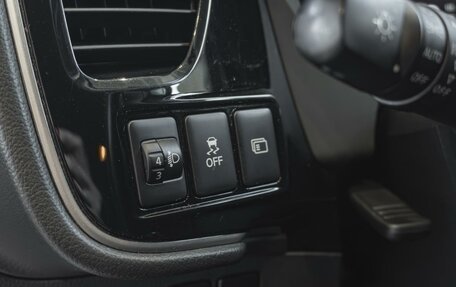 Mitsubishi Outlander III рестайлинг 3, 2019 год, 2 000 000 рублей, 21 фотография