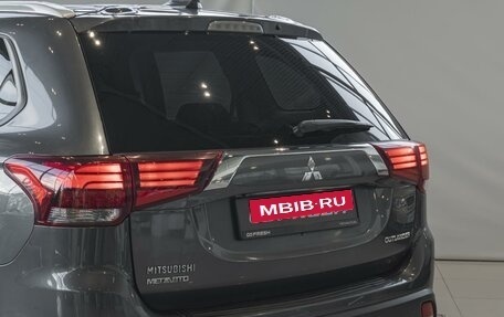 Mitsubishi Outlander III рестайлинг 3, 2019 год, 2 000 000 рублей, 7 фотография