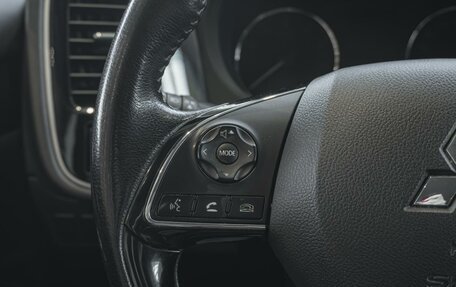Mitsubishi Outlander III рестайлинг 3, 2019 год, 2 000 000 рублей, 23 фотография