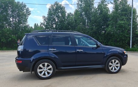 Mitsubishi Outlander III рестайлинг 3, 2011 год, 1 250 000 рублей, 3 фотография