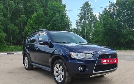 Mitsubishi Outlander III рестайлинг 3, 2011 год, 1 250 000 рублей, 2 фотография